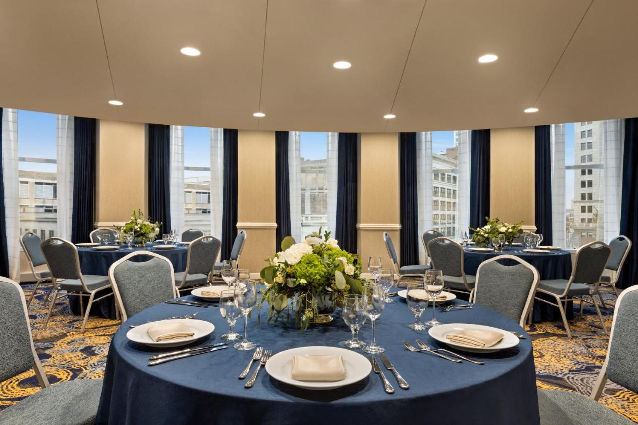 Crowne Plaza Cleveland At Playhouse Square By Ihg Hotel Екстериор снимка