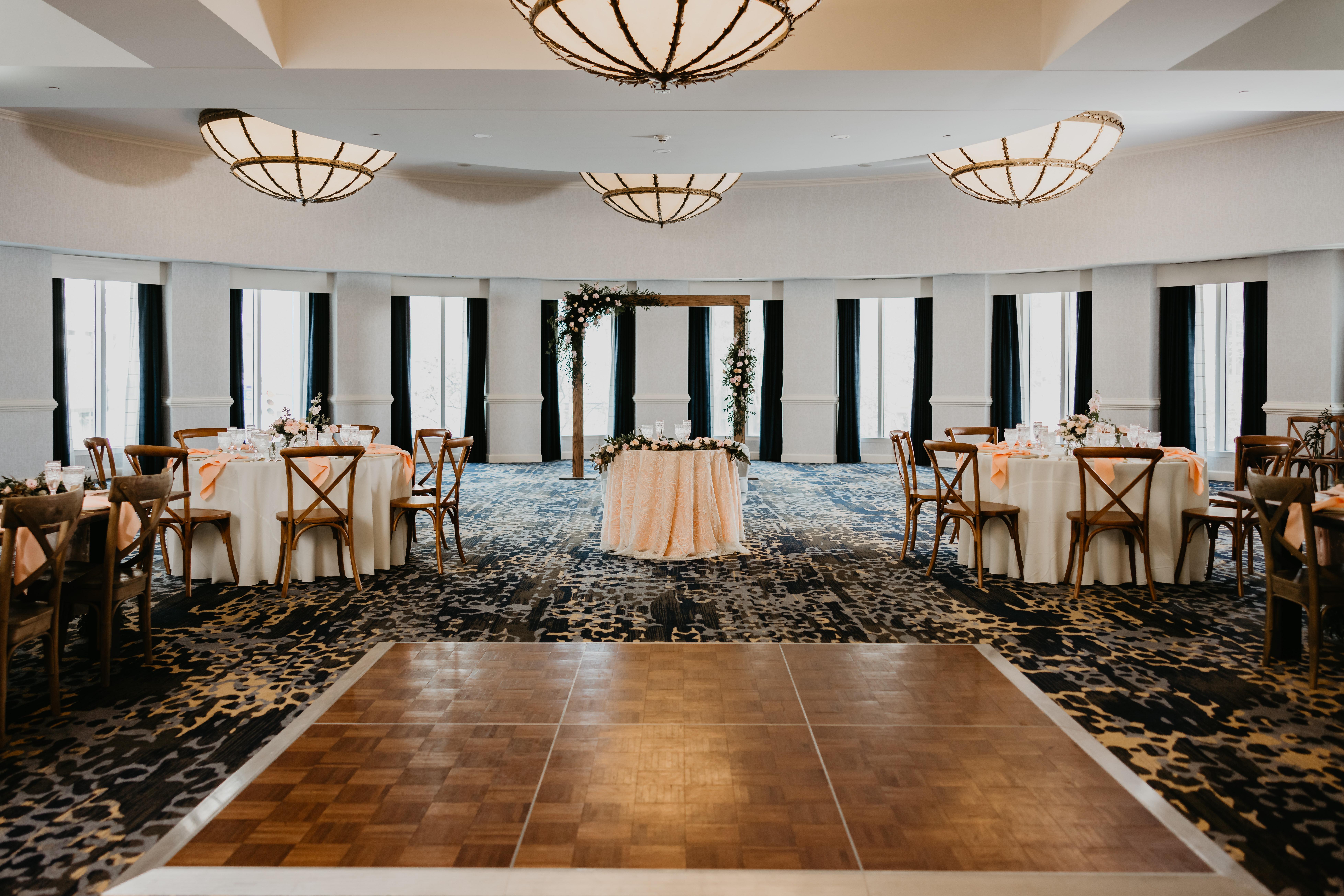 Crowne Plaza Cleveland At Playhouse Square By Ihg Hotel Екстериор снимка