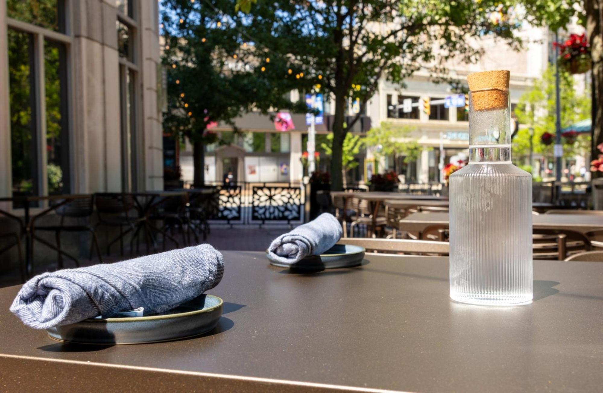 Crowne Plaza Cleveland At Playhouse Square By Ihg Hotel Екстериор снимка