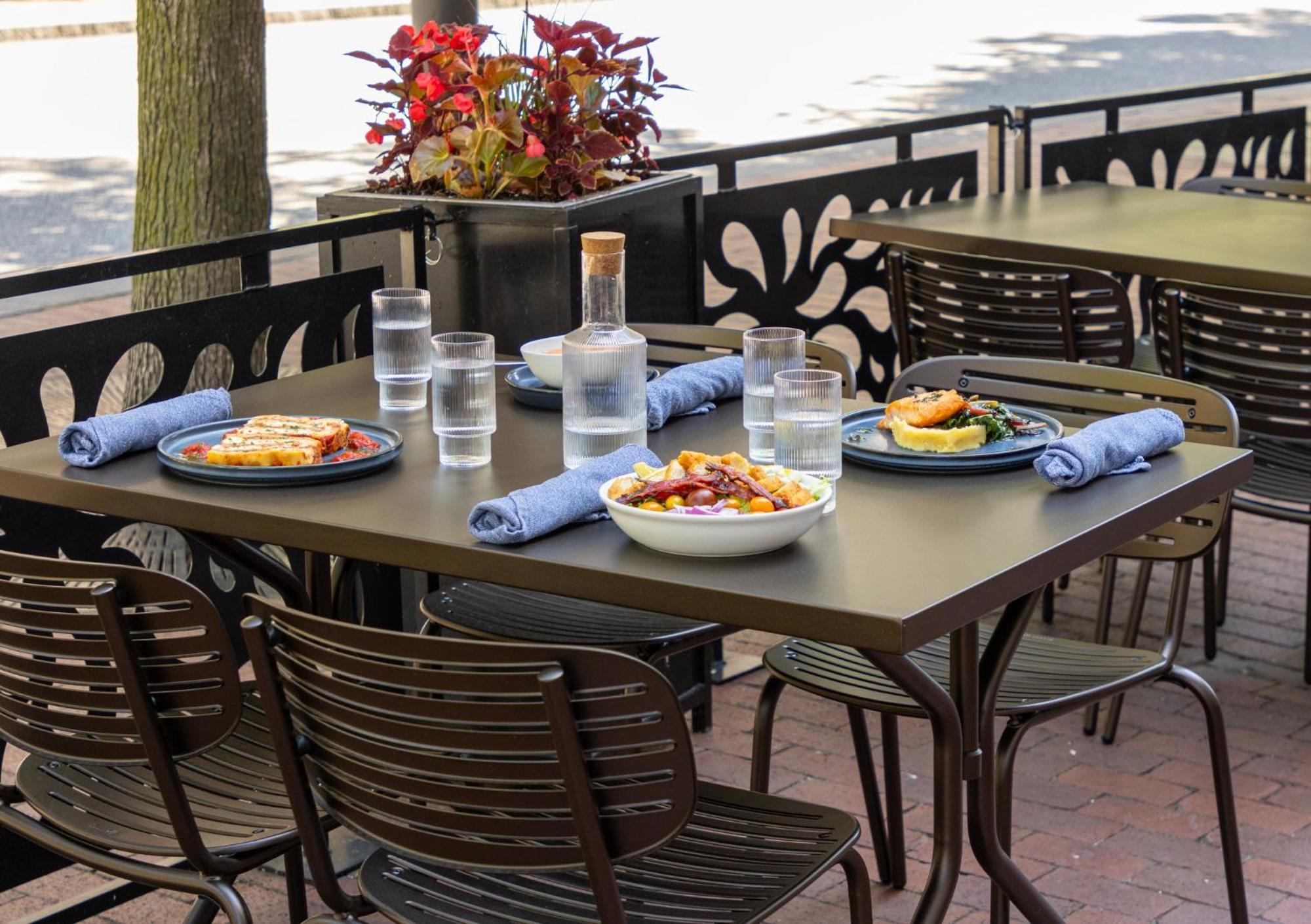 Crowne Plaza Cleveland At Playhouse Square By Ihg Hotel Екстериор снимка